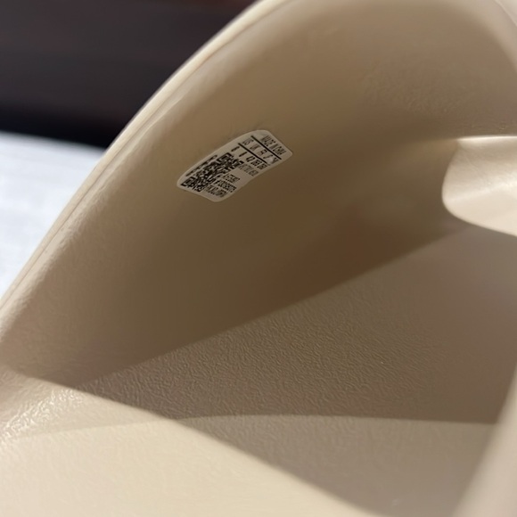 Yeezy slides - Picture 6 of 7
